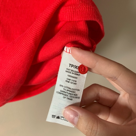 🌹3 for $24🌹GARAGE set of 3 tops - Picture 9 of 9